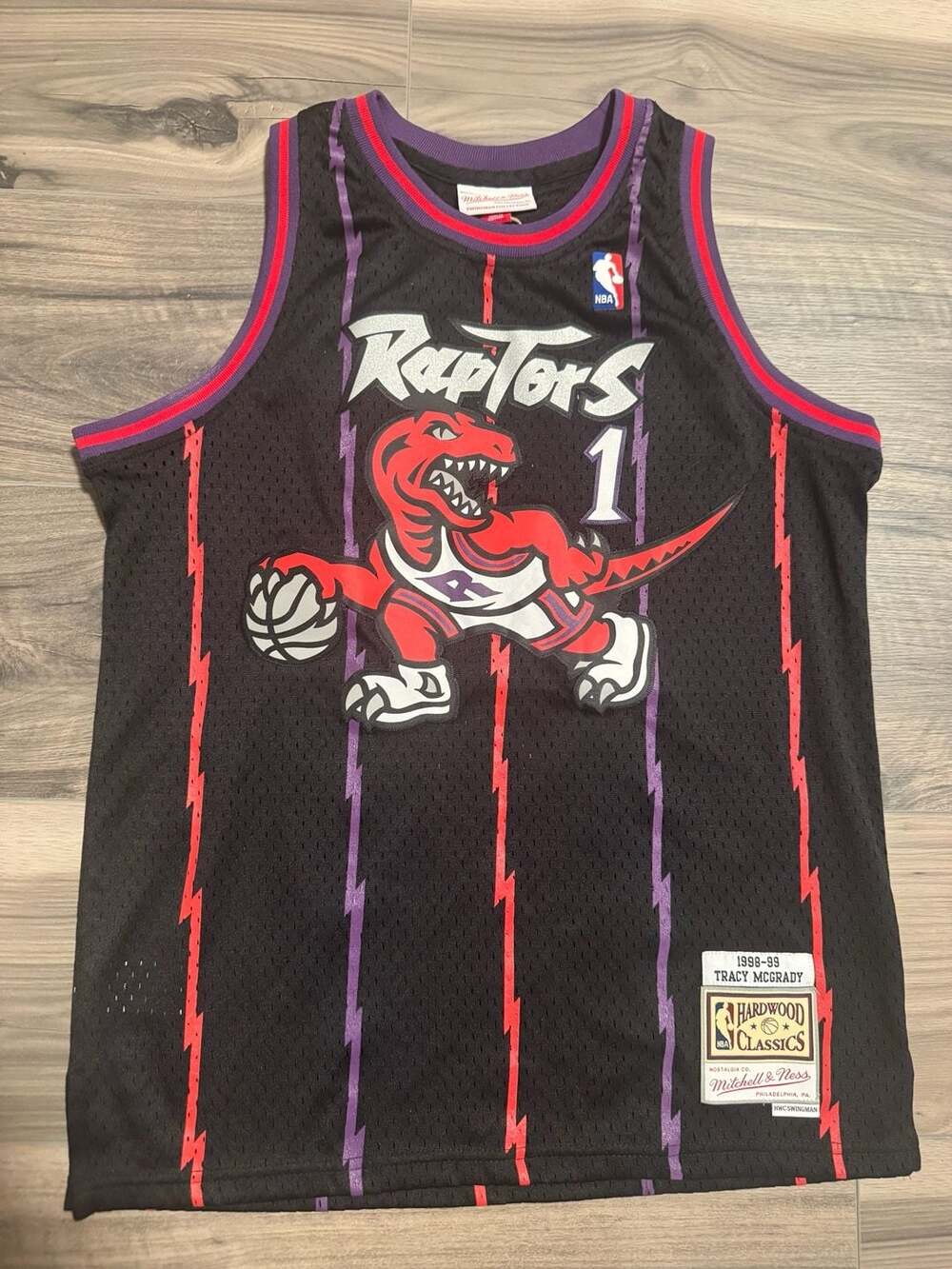 Mitchell & Ness 1998-99 Toronto Raptors Tracy McGrady #1 Hardwood Youth Large